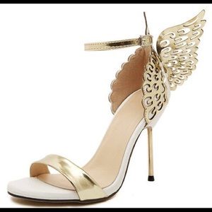 Comfortable must have summer sandal by Two Lips